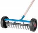 Grebla R152W, 11 dinti, aerare buruieni, cu roti, cu maner