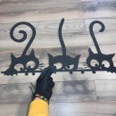 Suport chei cu 5 agatatori, Krodesign Three Cats KRO-1129, 60x30 cm, Negru